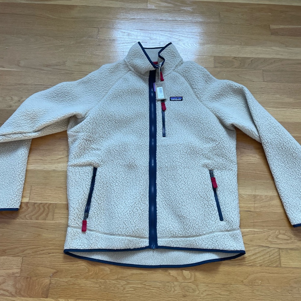 Brand New! Patagonia fleece size XL